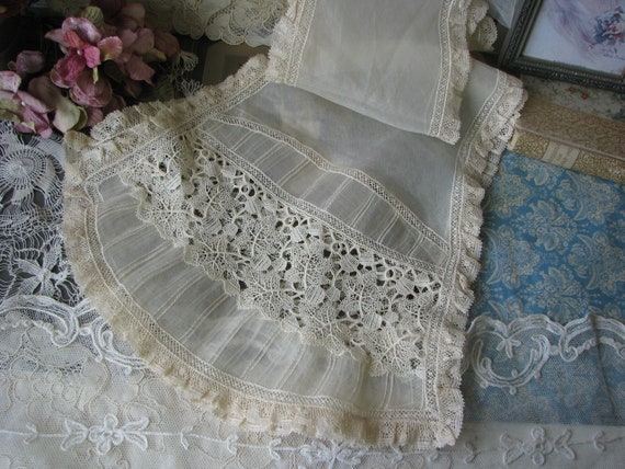 Antique Lace Scarf, Victorian Lace Scarf, Cream Co