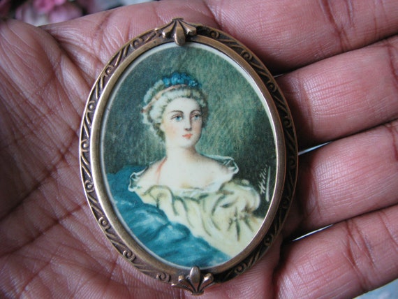 Antique Celluloid Cameo Brooch, Celluloid Cameo B… - image 3