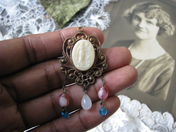 1930's Glass Cameo Drops, 1930's Glass Earring Dr… - image 7