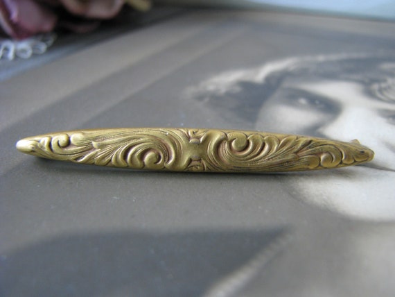Broche Barrette Vintage En Plaqué Or - Bijou Ancien - Occasion - Sans Marque Générique - Style Rétro