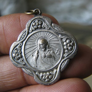 Vintage Jesus Christ Medal Necklace, Antique Rosary Medal Necklace, Jesus Necklace, Silver Plated Jesus Medal, Silver Jesus Christ Necklace