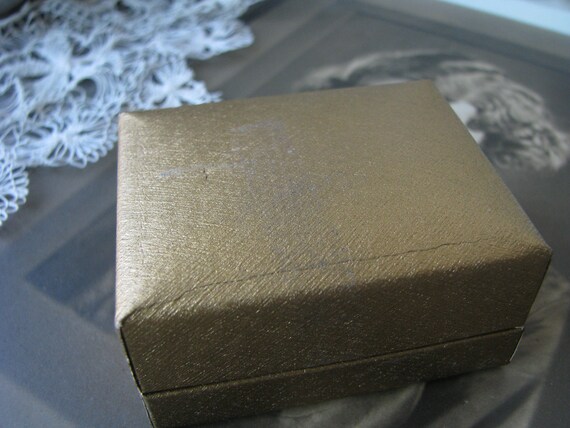 Vintage Engagement Ring Box, Gold Ring Box, Late … - image 3