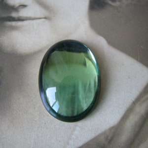 Vintage Green Glass Jewel, Emerald Glass Jewel, Vintage Glass Jewel, Vintage Glass Cabochon, Vintage Oval Glass Jewel