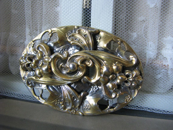 Antique Art Nouveau Brooch, Antique Floral Repous… - image 2