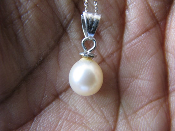 Oval Cultured Pearl Pendant, Vintage Cultured Pea… - image 1