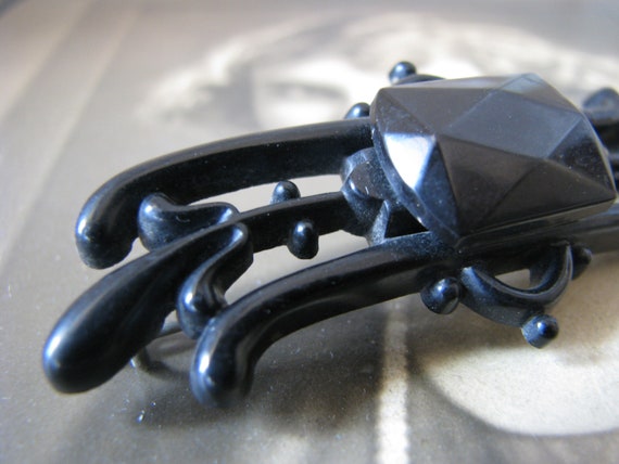 Antique Mourning Brooch, Victorian Mourning Brooc… - image 4