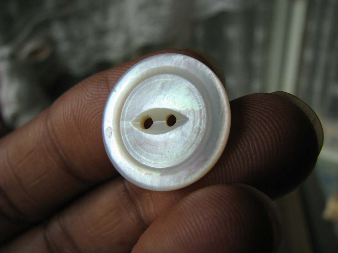 Antique Carved Mother of Pearl Button, Victorian Shell - Etsy