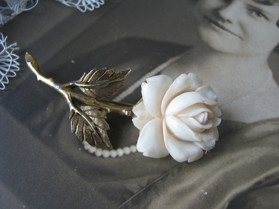 Vintage Celluloid Rose Brooch, Large Rose Brooch,… - image 1