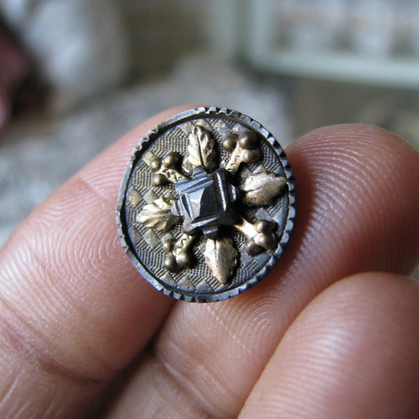 Ornate Button - Etsy