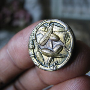 Antique French Button, Antique Picture Button, Antique Brass Button, T.W.&W. Paris, Antique Picture Button, Antique Sewing Notions