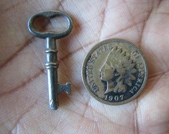Miniature Antique Key Pendant, Steampunk Skeleton Key