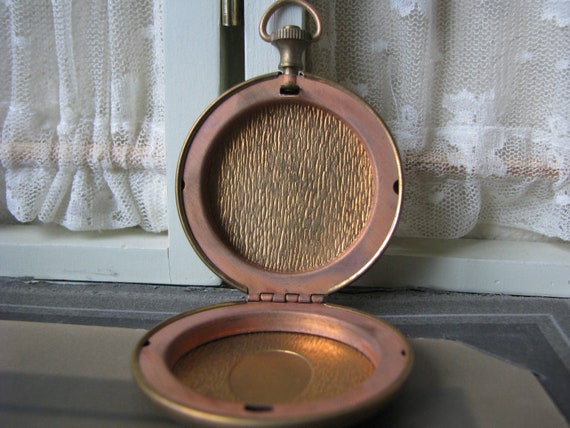 Vintage Pocket Watch Locket, Large Round Locket, … - image 7