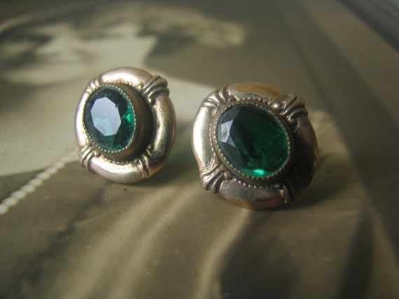 Antique Victorian Golf Filled Green Glass Screw Ba
