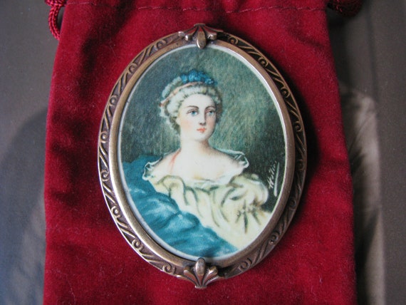 Antique Celluloid Cameo Brooch, Celluloid Cameo B… - image 2