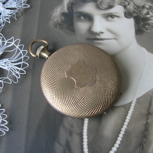 Vintage Pocket Watch Locket, Large Round Locket, Victorian Steampunk Locket, Vintage Brass Locket, Engraving Locket, Shield Locket, Cosplay image 4