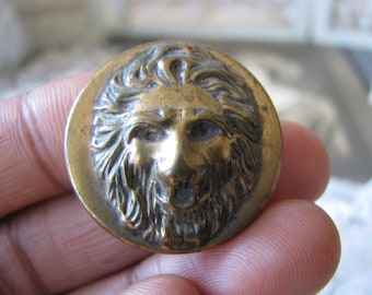 Antique Picture Button, Antique Lion Button, Picture Button, Victorian Picture Button, Antique Brass Button