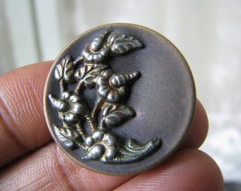 Antique Victorian Flower Picture Button, Collectible Sewing Notion