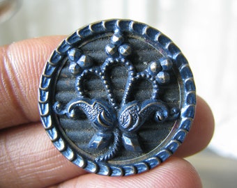 Antique Victorian Flower Picture Button, Collectible Sewing Notion