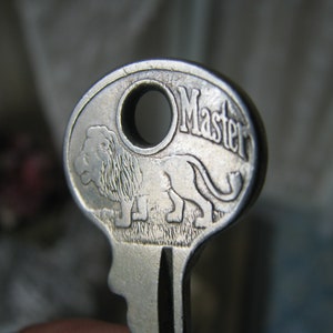 Antieke Messing Sleutel, Master Lock Co, Antieke Pin Tumbler Key, Lion Master Lock Key, Antieke Steampunk Key, Key Hanger,