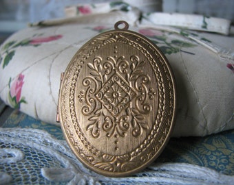Vintage Ornate Brass Locket, Victorian Style Oval