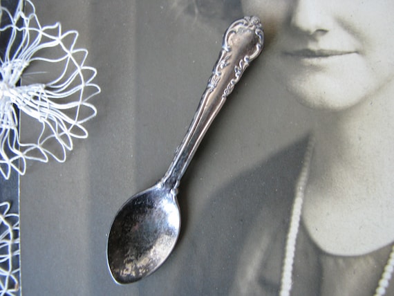 Spoon brooch sale