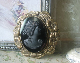 1940&#39;s Victorian Cameo Brooch, Repousse Black Cameo Brooch, Large Cameo Mourning Brooch, Victorian Mourning Jewelry