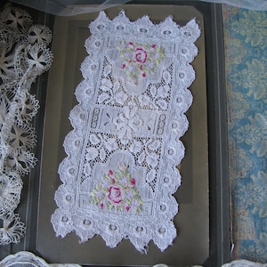 Antique Lace Doily, Nottingham Lace Doily, Embroidered Lace Doily, Rose Doily, Wedding Decorations, Wedding Lace