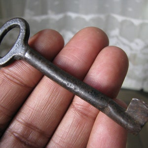 Antique Halloween Decor, Antique Twisted Key, Antique Barrel Key, Antique Key, Love Token, Primitive Key