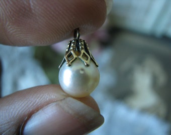 Antique Cultured Pearl Pendant, 10kt Gold Pearl Pendant, 8mm Cultured Pearl Pendant, Wedding Pearl Peandant