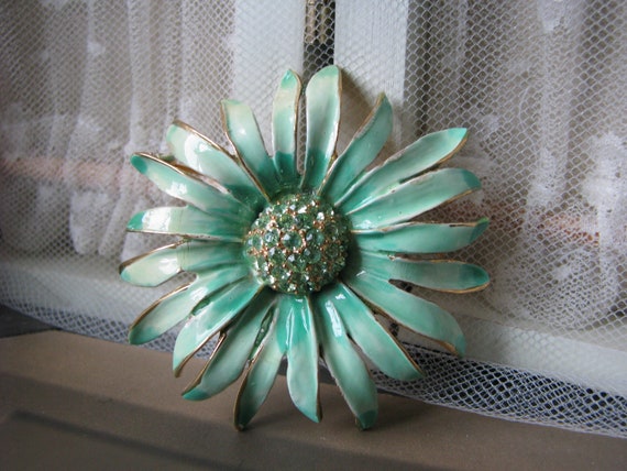 Vintage Enamel Flower Brooch, Green Enamel Flower… - image 4