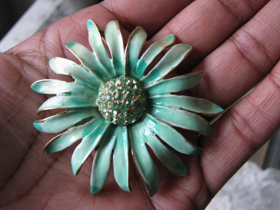 Vintage Enamel Flower Brooch, Green Enamel Flower… - image 1