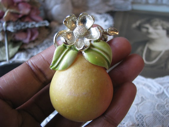 Vintage Pear Brooch, Vintage Fruit Brooch, Large … - image 2