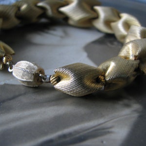 Vintage Gold Bracelet, Gold Bead Bracelet, Gold Link Bracelet, Gold Abstract Bracelet, Graduated Bracelet, Gold Fashion Bracelet image 3