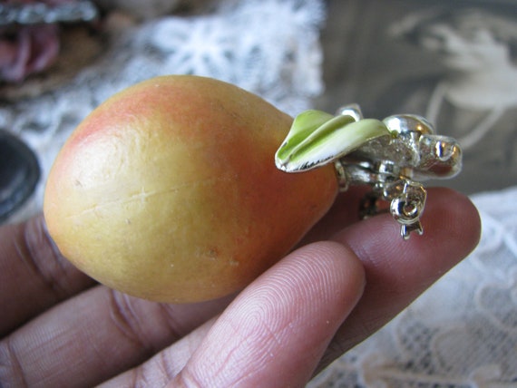 Vintage Pear Brooch, Vintage Fruit Brooch, Large … - image 3