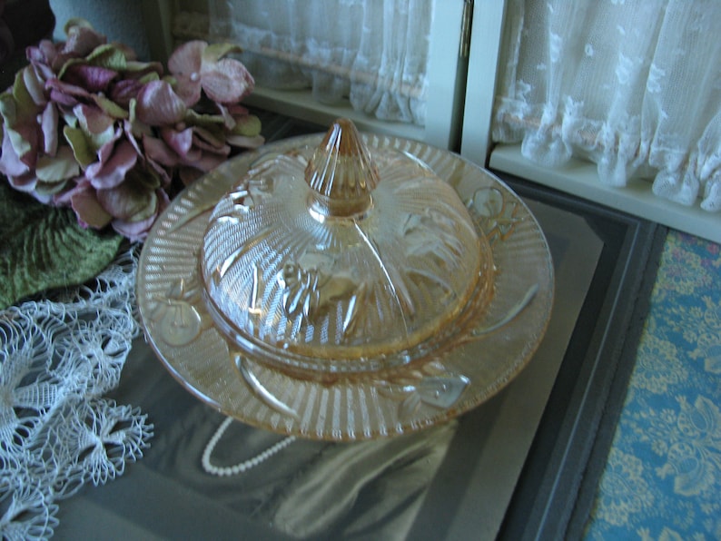 Marigold Iris Herringbone Pattern Carnival Glass Butter Dish 1930/'s Carnival Glass Jeanette Glass Butter Dish Vintage Jeannette Glass