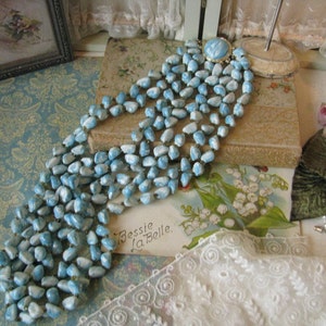 Outstanding Vintage 1950s Hong Kong Blue and White Marble Lucite Graduated 4 Strand Beaded Necklace
