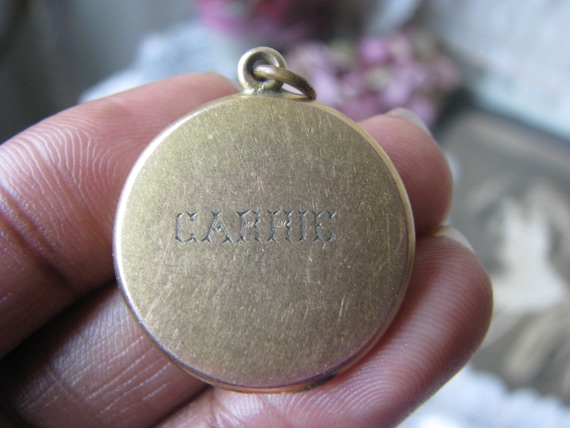 Antique Gold Locket, Edwardian Gold Locket, Etched