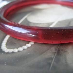 Vintage Faux Carnelian Bangle Bracelet, Pecking Glass Bangle Bracelet, Carnelian Glass Bangle Bracelet, Carnelian Glass, Bangle Bracelet