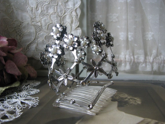 Vintage Rhinestone Pearl Wedding Crown Tiara Comb - Etsy display picture 1