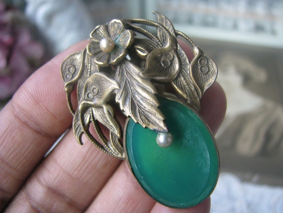Antique Cress Clip Art Deco Dress Clip Czech Glass Dress Clip Faux Jade Dress Clip Seed Pearl Dress Clip 1920 s Dress Clip HASKELL Etsy Canada