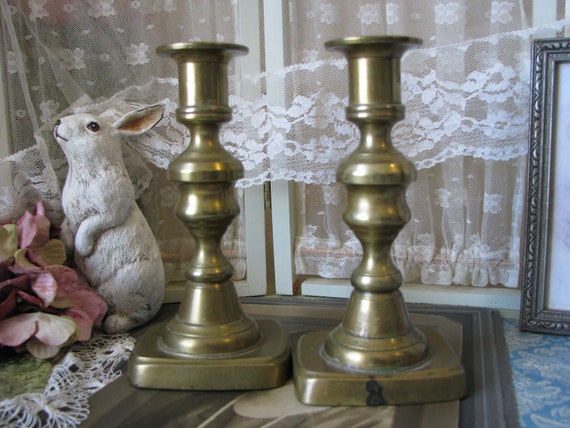 Antique Brass Candlesticks, Push up Candlesticks, Victorian Brass  Candlesticks, Victorian Home Decor, Classic Candlesticks, Wedding Gifts -   Canada