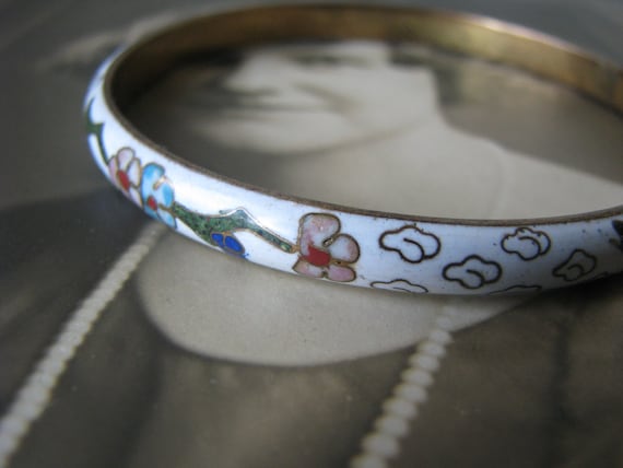 Vintage White Cloisonne Bracelet, Cloisonne Bangl… - image 1