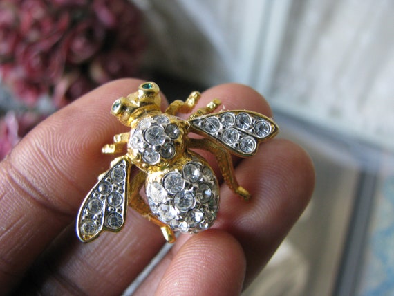 Joan Rivers Bee Brooch, Vintage Bee Brooch, Vinta… - image 1