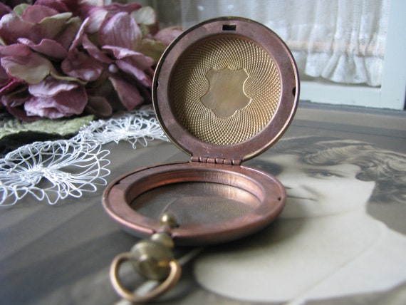 Vintage Pocket Watch Locket, Large Round Locket, … - image 3