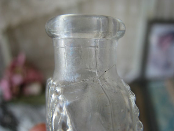 Antique Perfume Bottle, Antique Molded Glass Bott… - image 7