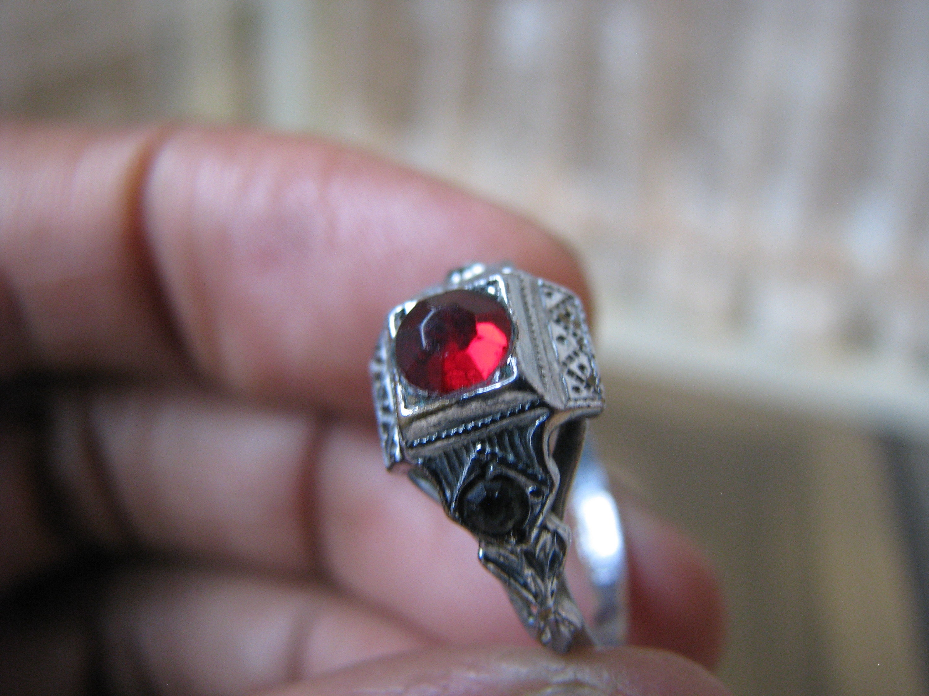 Bague Ancienne Argent Massif Art Déco Avec Pierre Rouge - Taille 44