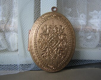 Vintage Ornate Brass Locket, Large Oval Victorian Style