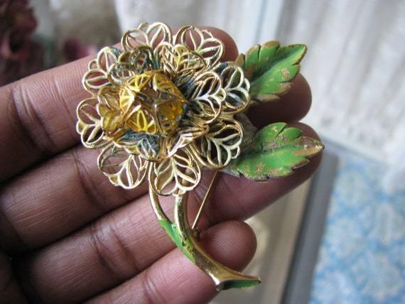 Vintage Metal Flower brooch, Filigree Flower Broo… - image 1