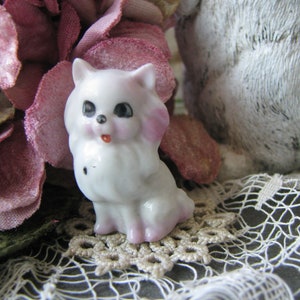 Vintage Kitty Figurine, Porcelain Kitty Figurine, Miniature Kitty Figurine, Japan Kitty Figurine, Wedding Gifts, Bridal Gifts, Porcelain Cat