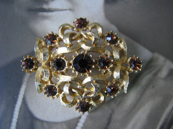 Vintage Rhinestone Brooch, Victorian Style Brooch… - image 4